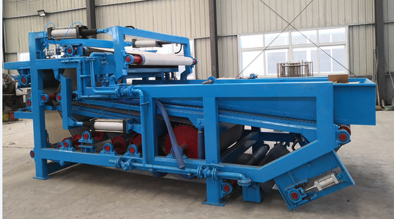 गीले फाइबर निर्जलीकरण निरंतर कार्य के लिए 4kw कासावा स्टार्च प्रसंस्करण मशीन